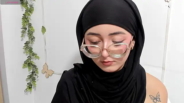 aysel elid online show from April 2026 11:02:02 PM