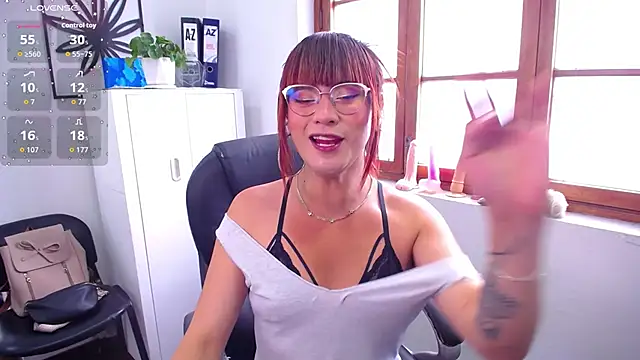 miss gisselle online show from September 2025 02:33:02 PM