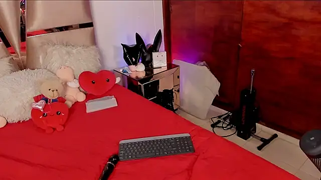 Nikole66  online show from March 2025 04:46:01 AM