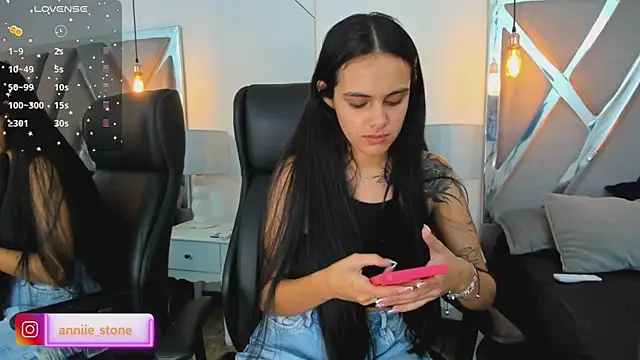 ChloeHarper  online show from March 2026 12:33:02 PM