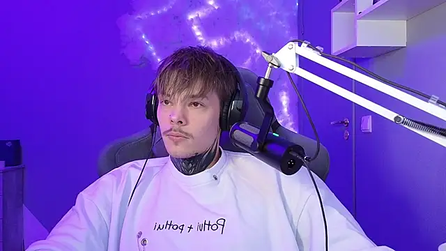 DENIS HERE online show from January 2025 05:15:02 PM