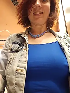 Exhibitionsplit online show from March 2025 02:30:02 PM