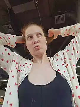 Exhibitionsplit online show from June 2026 03:50:02 PM