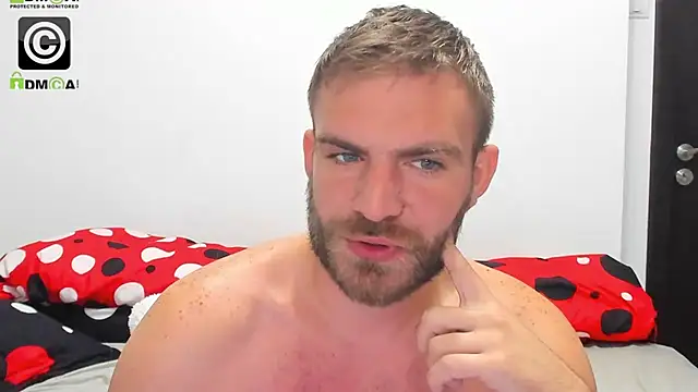 Snapshot of 10in_deluxe chatting on December 2024 07:38:02 AM 10in deluxe online show from December 2024 07:38:02 AM