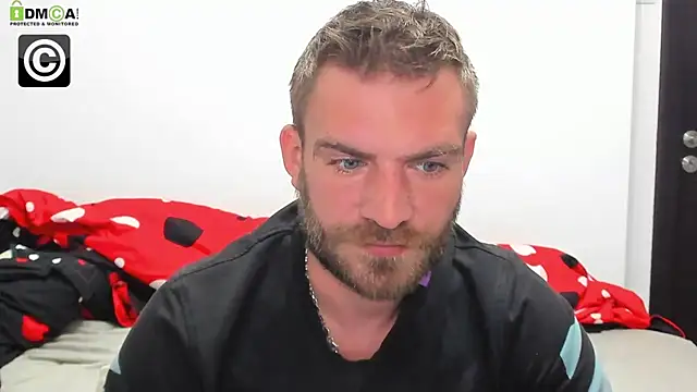 Snapshot of 10in_deluxe chatting on December 2024 04:28:01 PM 10in deluxe online show from December 2024 04:28:01 PM