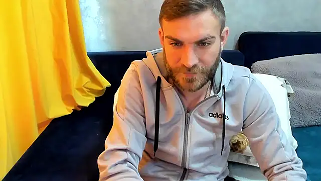 Snapshot of 10in_deluxe chatting on February 2025 06:39:01 AM 10in deluxe online show from February 2025 06:39:01 AM