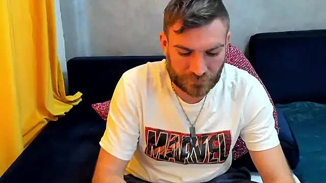 Snapshot of 10in_deluxe chatting on February 2025 11:21:02 AM 10in deluxe online show from February 2025 11:21:02 AM