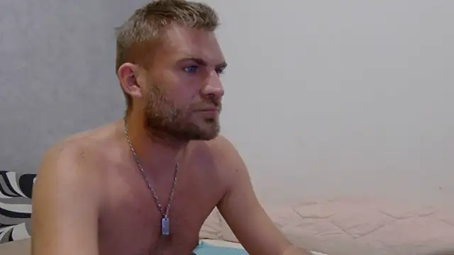 Snapshot of 10in_deluxe chatting on September 2025 04:51:02 PM 10in deluxe online show from September 2025 04:51:02 PM