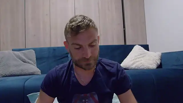 Snapshot of 10in_deluxe chatting on October 2025 05:08:02 PM 10in deluxe online show from October 2025 05:08:02 PM