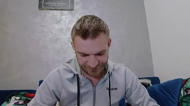 Snapshot of 10in_deluxe chatting on December 2025 07:48:02 AM 10in deluxe online show from December 2025 07:48:02 AM