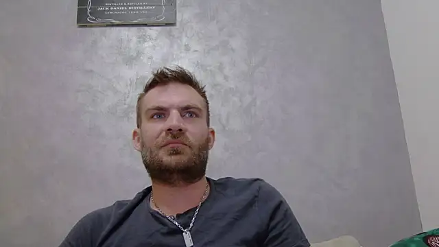 Snapshot of 10in_deluxe chatting on December 2025 10:40:01 PM 10in deluxe online show from December 2025 10:40:01 PM