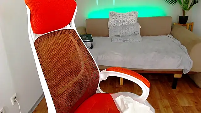 Snapshot of RedHeadBridget chatting on January 2025 08:54:01 AM RedHeadBridget online show from January 2025 08:54:01 AM