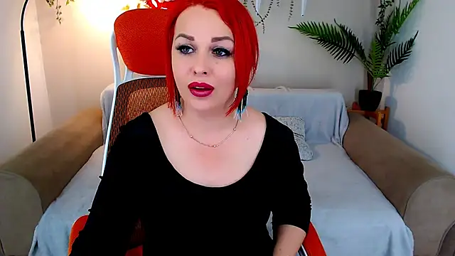 Snapshot of RedHeadBridget chatting on February 2025 09:01:01 AM RedHeadBridget online show from February 2025 09:01:01 AM