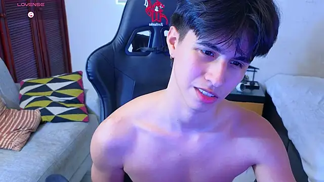 Snapshot of carl_dixon chatting on September 2025 09:17:02 PM carl dixon online show from September 2025 09:17:02 PM