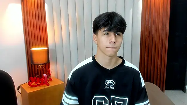 Snapshot of carl_dixon chatting on October 2025 07:47:01 PM carl dixon online show from October 2025 07:47:01 PM