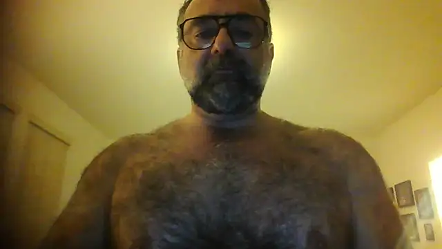 Snapshot of chainjulious chatting on November 2025 01:17:02 PM chainjulious online show from November 2025 01:17:02 PM