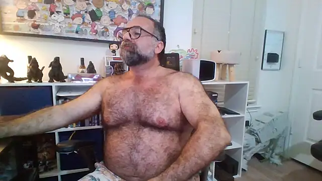 Snapshot of chainjulious chatting on November 2025 01:11:01 PM chainjulious online show from November 2025 01:11:01 PM