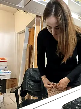 Snapshot of Mia_Novikov chatting on December 2025 05:41:02 PM Mia Novikov online show from December 2025 05:41:02 PM