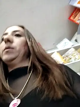 Snapshot of Mia_Novikov chatting on December 2025 06:34:02 PM Mia Novikov online show from December 2025 06:34:02 PM