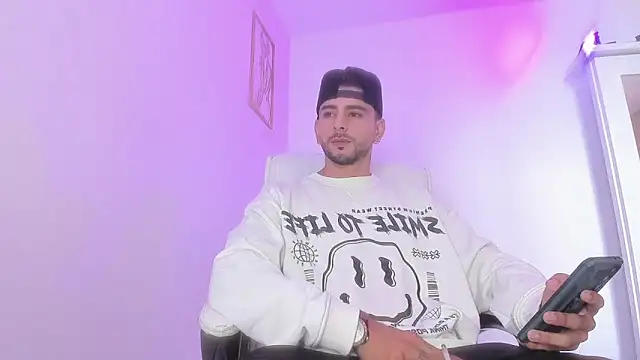 Snapshot of Ethan_mullers chatting on January 2025 08:55:01 PM Ethan mullers online show from January 2025 08:55:01 PM