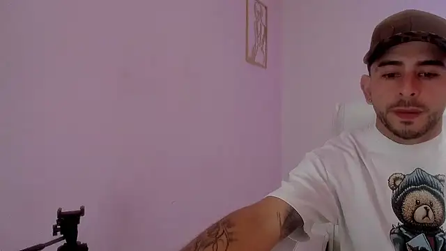 Snapshot of Ethan_mullers chatting on January 2025 07:51:01 PM Ethan mullers online show from January 2025 07:51:01 PM