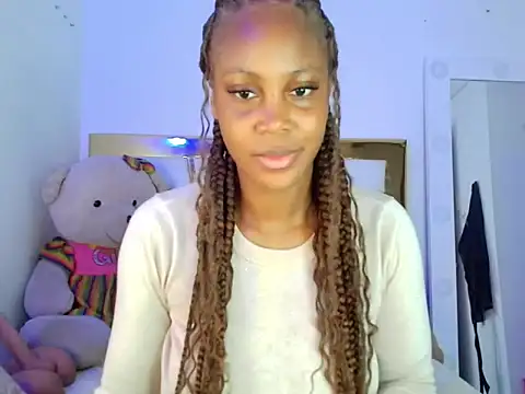 Snapshot of DayanaWood chatting on October 2025 02:36:01 PM DayanaWood online show from October 2025 02:36:01 PM