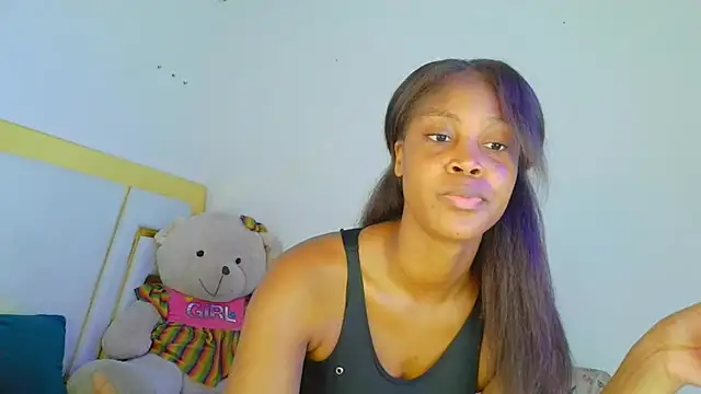 Snapshot of DayanaWood chatting on October 2025 02:54:01 PM DayanaWood online show from October 2025 02:54:01 PM