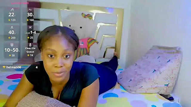 Snapshot of DayanaWood chatting on November 2025 02:55:02 AM DayanaWood online show from November 2025 02:55:02 AM