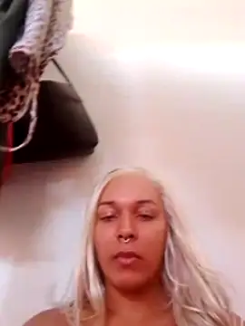 transgirl26 online show from April 2026 04:33:02 PM