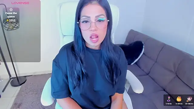 dominique21  online show from February 2025 04:09:02 AM