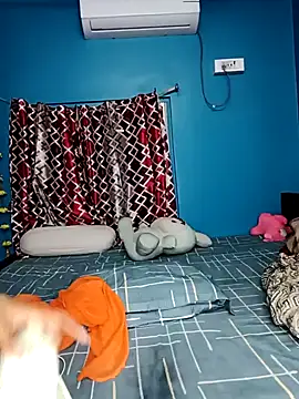 Snapshot of Triha_18 chatting on January 2025 08:33:02 PM Triha 18 online show from January 2025 08:33:02 PM