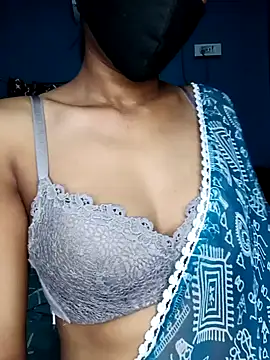 Snapshot of Triha_18 chatting on January 2025 11:37:02 PM Triha 18 online show from January 2025 11:37:02 PM