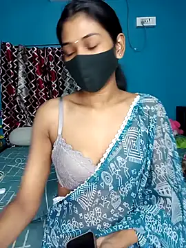 Snapshot of Triha_18 chatting on January 2025 08:11:01 PM Triha 18 online show from January 2025 08:11:01 PM