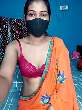 Snapshot of Triha_18 chatting on January 2025 06:32:01 PM Triha 18 online show from January 2025 06:32:01 PM