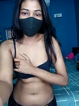 Snapshot of Triha_18 chatting on February 2025 10:59:01 AM Triha 18 online show from February 2025 10:59:01 AM