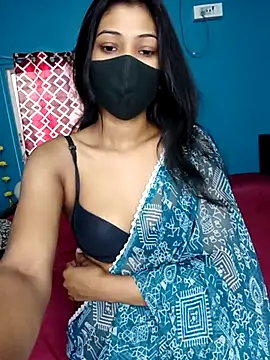 Snapshot of Triha_18 chatting on March 2025 06:05:01 AM Triha 18 online show from March 2025 06:05:01 AM