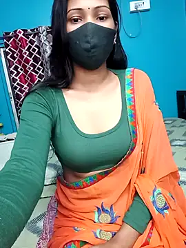 Snapshot of Triha_18 chatting on October 2025 05:44:02 PM Triha 18 online show from October 2025 05:44:02 PM