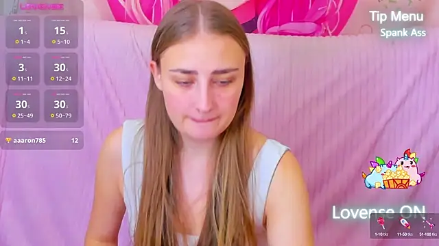 Snapshot of MilliStrii chatting on December 2024 12:57:02 AM MilliStrii online show from December 2024 12:57:02 AM