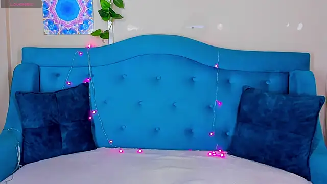 Snapshot of MilliStrii chatting on November 2025 01:39:01 AM MilliStrii online show from November 2025 01:39:01 AM