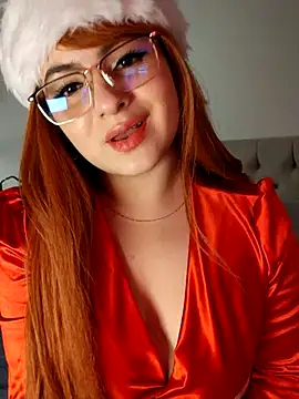 Snapshot of Lia_Hurley chatting on December 2024 06:17:02 PM Lia Hurley online show from December 2024 06:17:02 PM