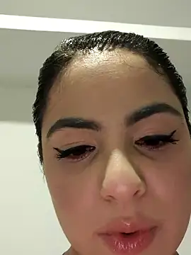 Snapshot of Lia_Hurley chatting on March 2025 06:12:01 PM Lia Hurley online show from March 2025 06:12:01 PM