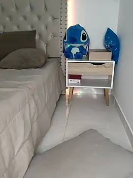 Snapshot of Lia_Hurley chatting on March 2025 07:38:01 PM Lia Hurley online show from March 2025 07:38:01 PM