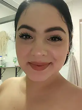 Snapshot of Lia_Hurley chatting on September 2025 02:07:02 PM Lia Hurley online show from September 2025 02:07:02 PM