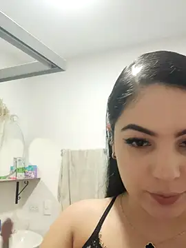 Snapshot of Lia_Hurley chatting on December 2025 04:23:01 PM Lia Hurley online show from December 2025 04:23:01 PM