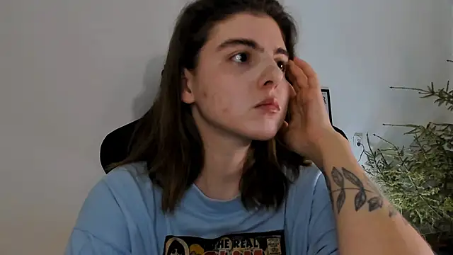 emmamurrr online show from January 2025 06:38:02 PM