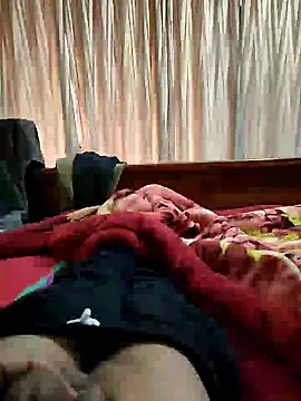 Snapshot of Nuttysub chatting on December 2024 03:06:01 AM Nuttysub online show from December 2024 03:06:01 AM