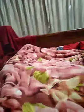 Snapshot of Nuttysub chatting on December 2024 02:40:01 AM Nuttysub online show from December 2024 02:40:01 AM