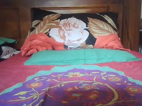 Snapshot of Nuttysub chatting on September 2025 01:52:01 AM Nuttysub online show from September 2025 01:52:01 AM