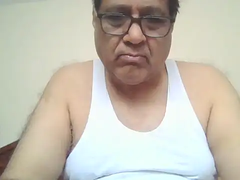 Snapshot of Nuttysub chatting on October 2025 01:52:02 AM Nuttysub online show from October 2025 01:52:02 AM