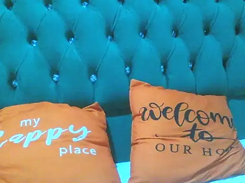 Snapshot of Sexy_Riri chatting on September 2025 09:05:02 PM Sexy Riri online show from September 2025 09:05:02 PM